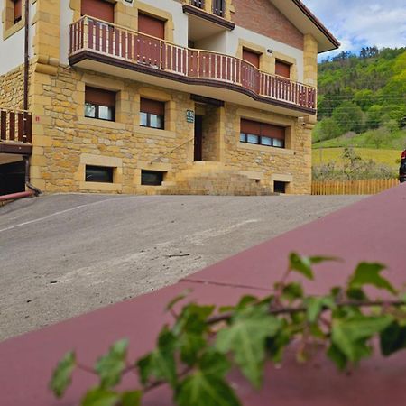 Casa Rural Simonan Borda أويارتثون المظهر الخارجي الصورة
